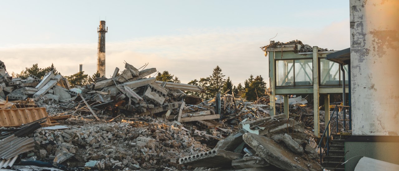Banner -construction and demolition
