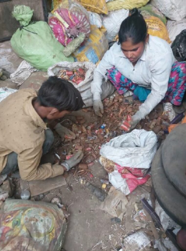 Understanding and establishing supply chain for battery waste by identifying and tapping the generators specific to the type of waste.